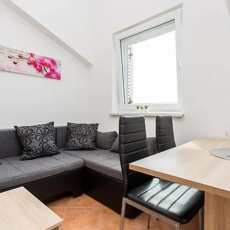 Apartmán Nives Šilo